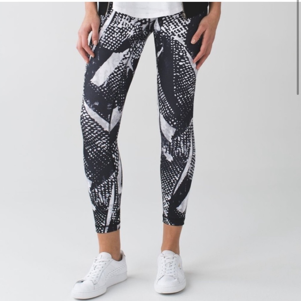 Lululemon -High Times 7/8 Pant Full On Luon